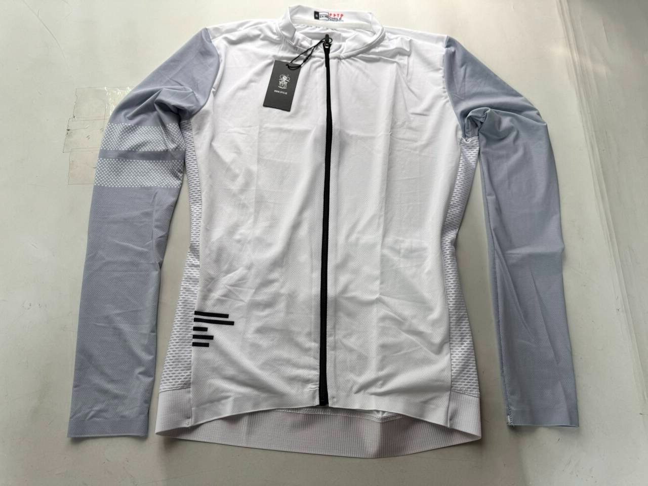 TRICOTA FINA BLANCA GRIS MUJER